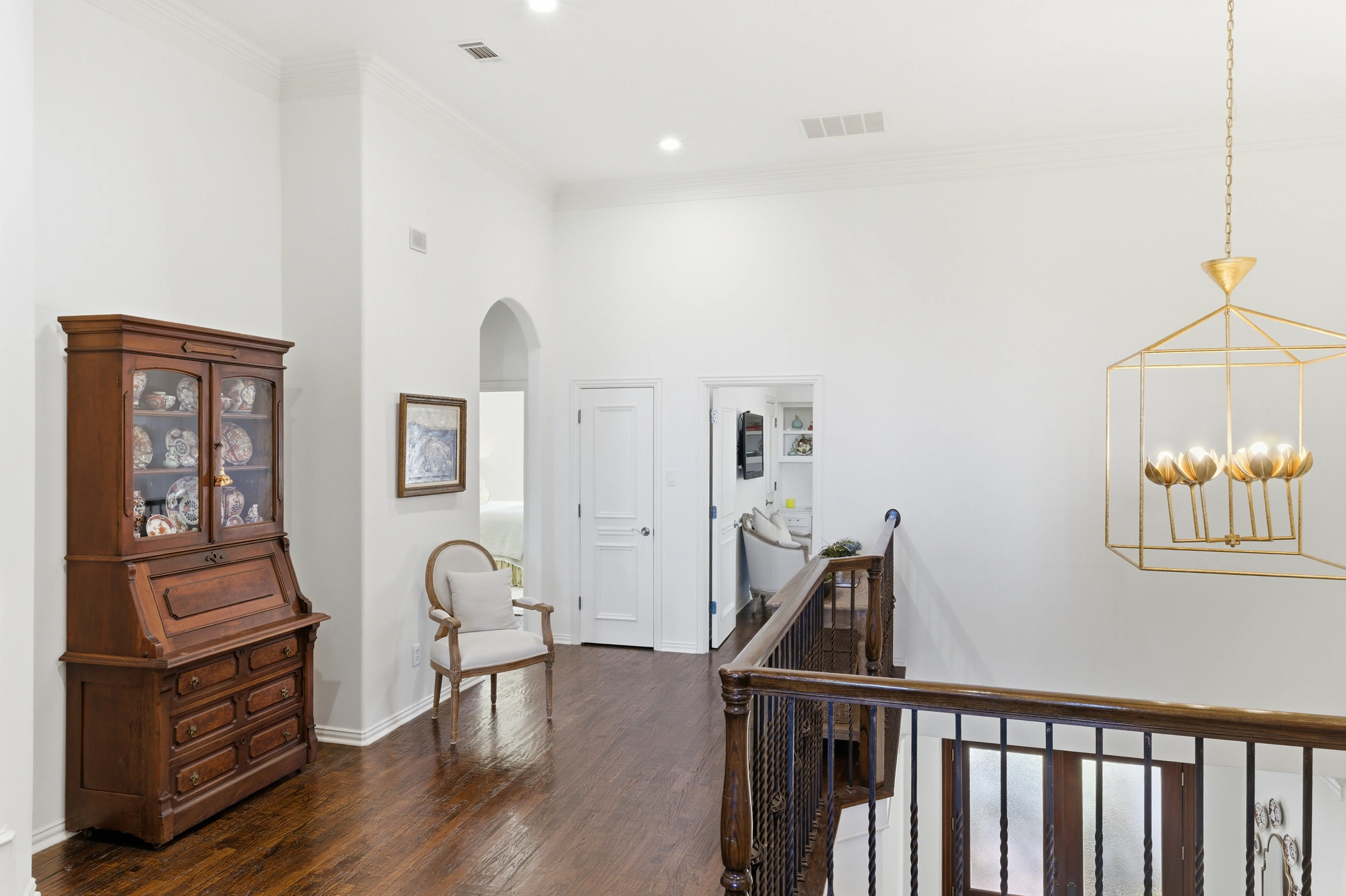 Upstairs foyer alternate
